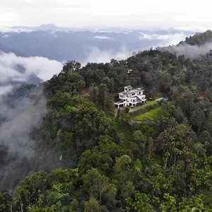 Chateau Woods *** Kalpetta